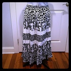 Kim Rogers Lined Tiered Maxi Skirt XL